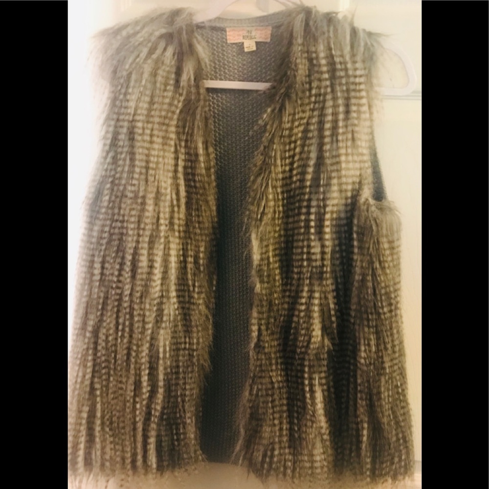 Pink Republic fake fur Vest